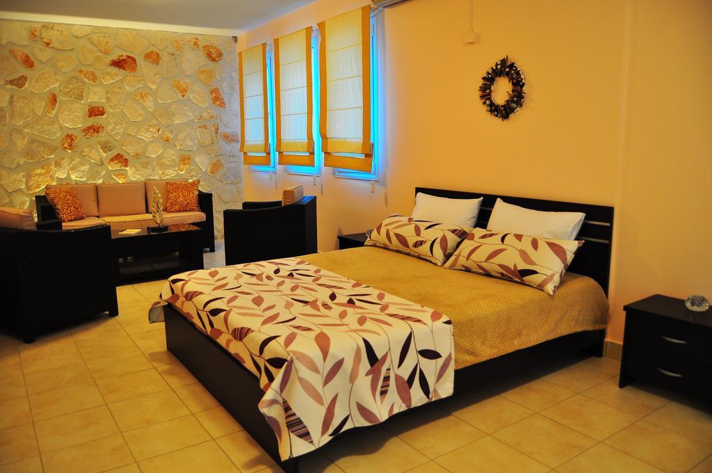 Pyrgos Zante Suites Alykanas  Buitenkant foto